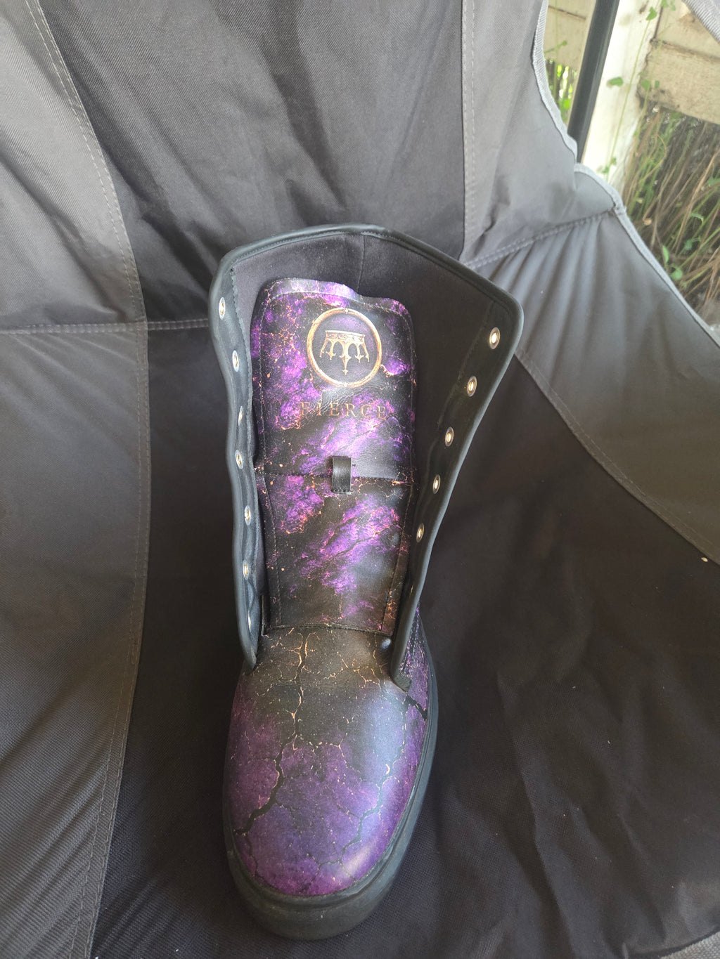 Combat boots